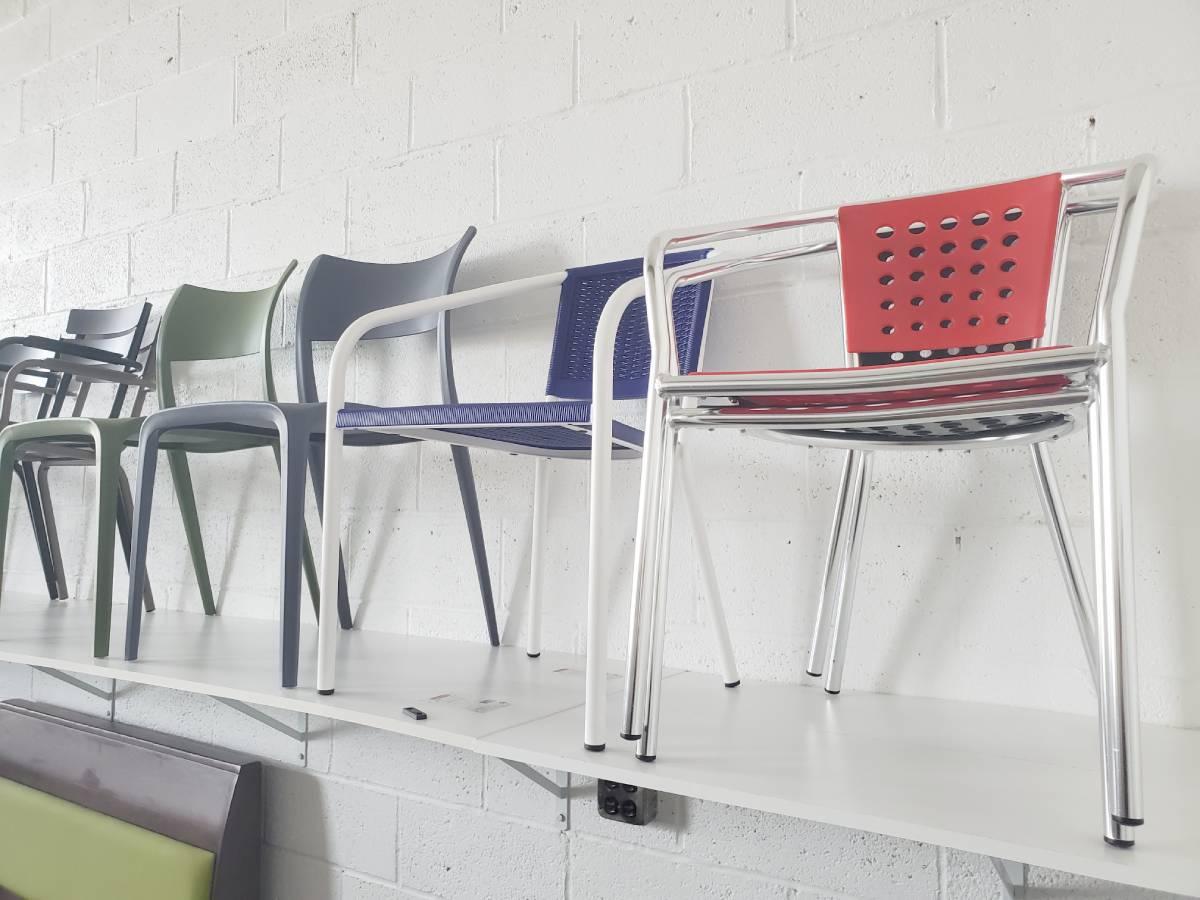 Aluminum best sale restaurant chairs